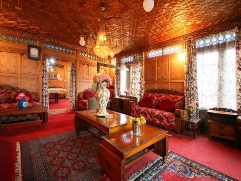 Royal dandoo Houseboat — фото 1