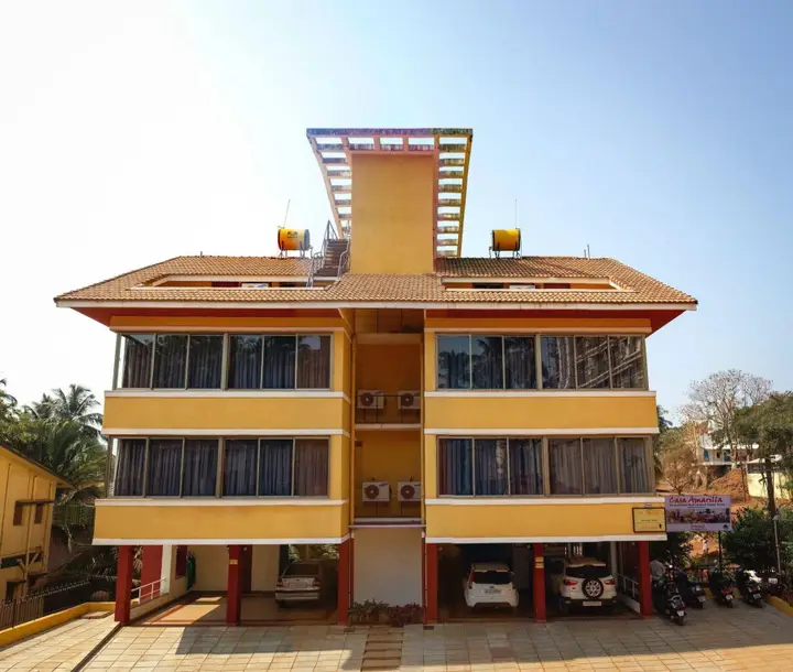 Панаджи: Casa Amarilla