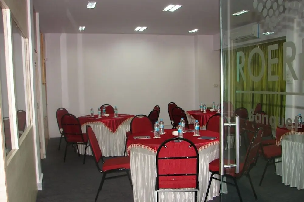 Бангалор: Roerich Hotels Pvt. Ltd