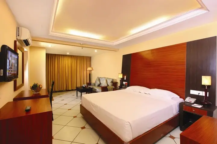 Эрамаллур: Emarald Hotel Cochin