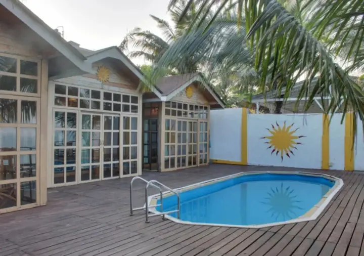 Вагатор: Aryans Resort