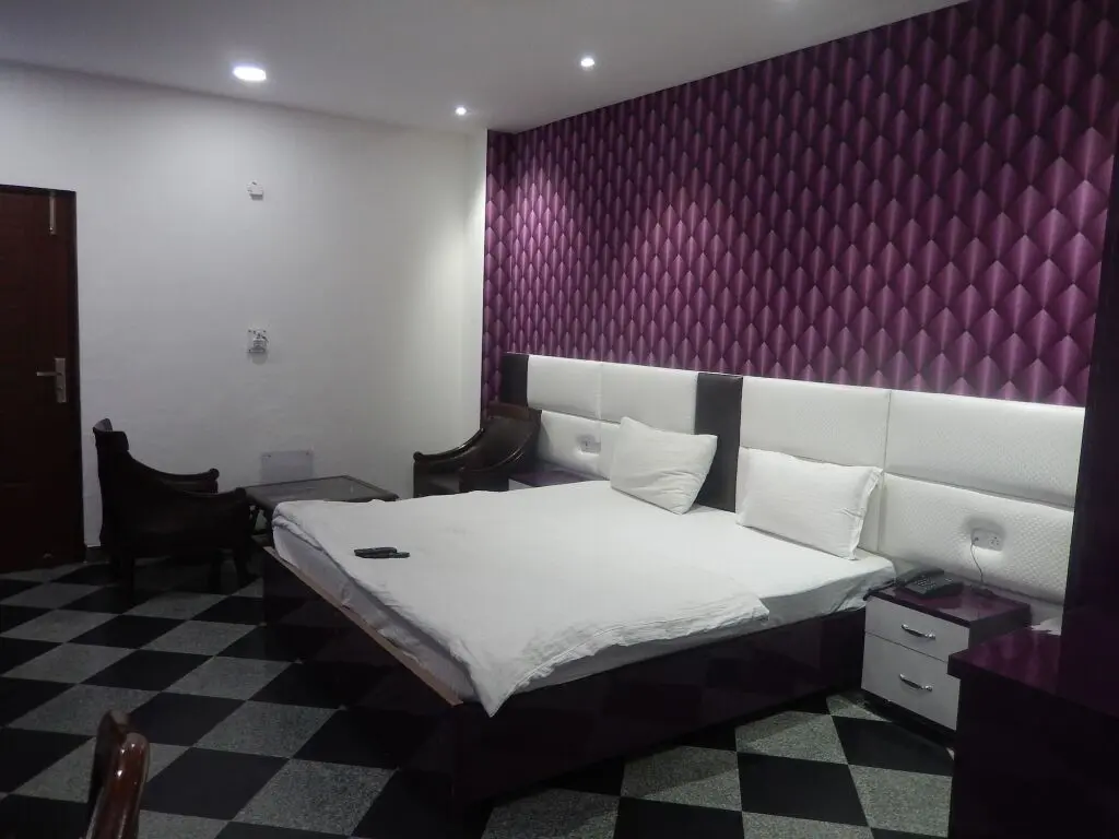 Нью-Дели: OYO 7845 Hotel Orchid Garden