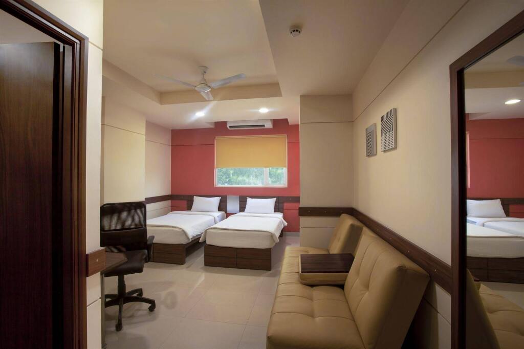Соманур: Ginger Tirupur