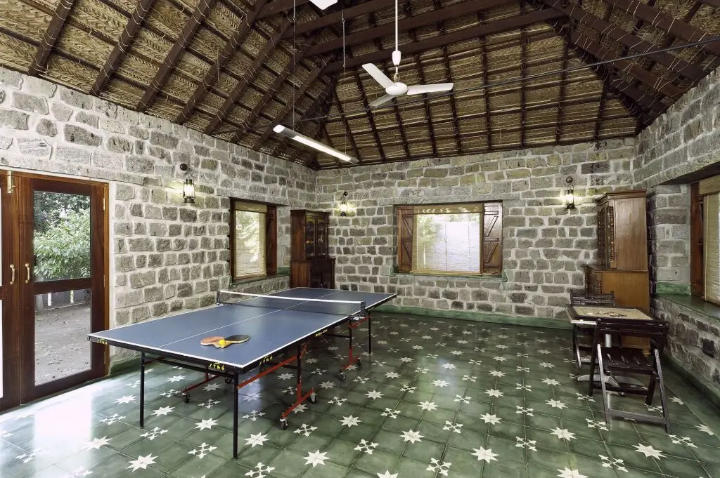 Тируваннамалай: Halez Sparsa Thiruvannamalai