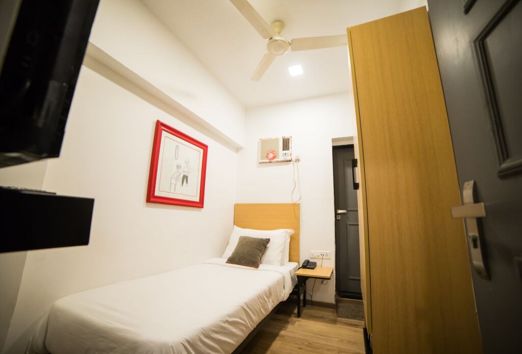 Мумбаи: Hotel Highway Residency