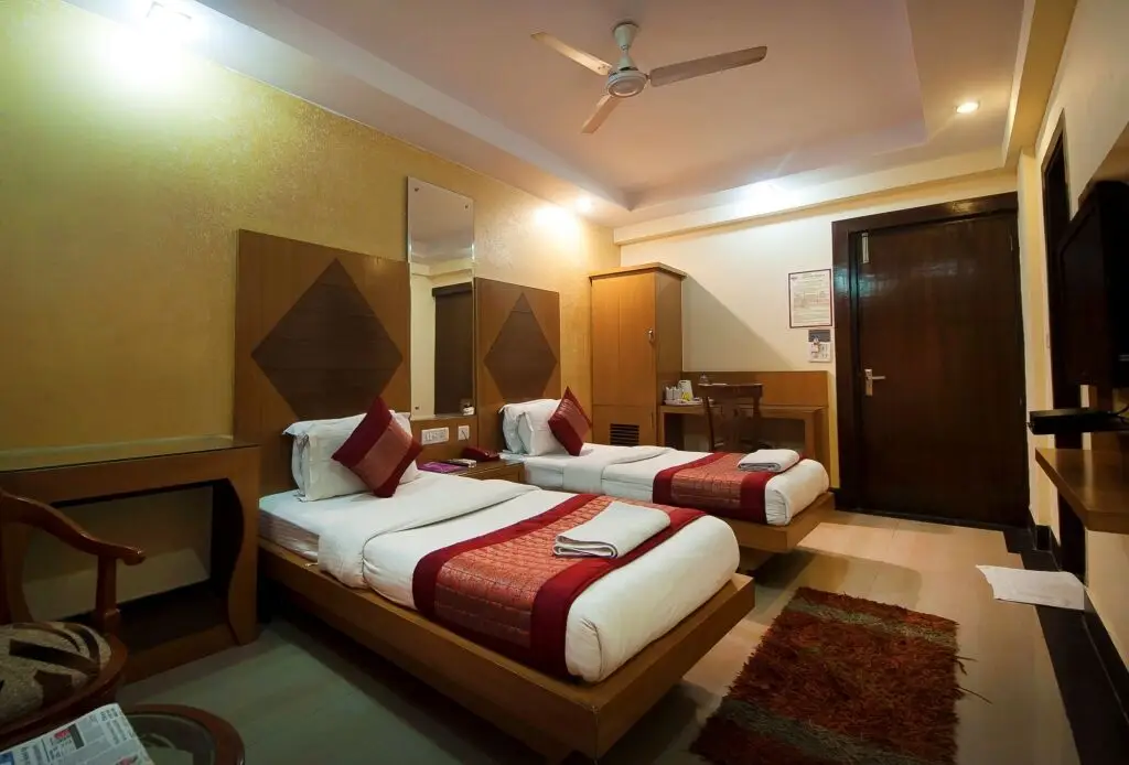 Нью-Дели: Hotel Grand Plaza