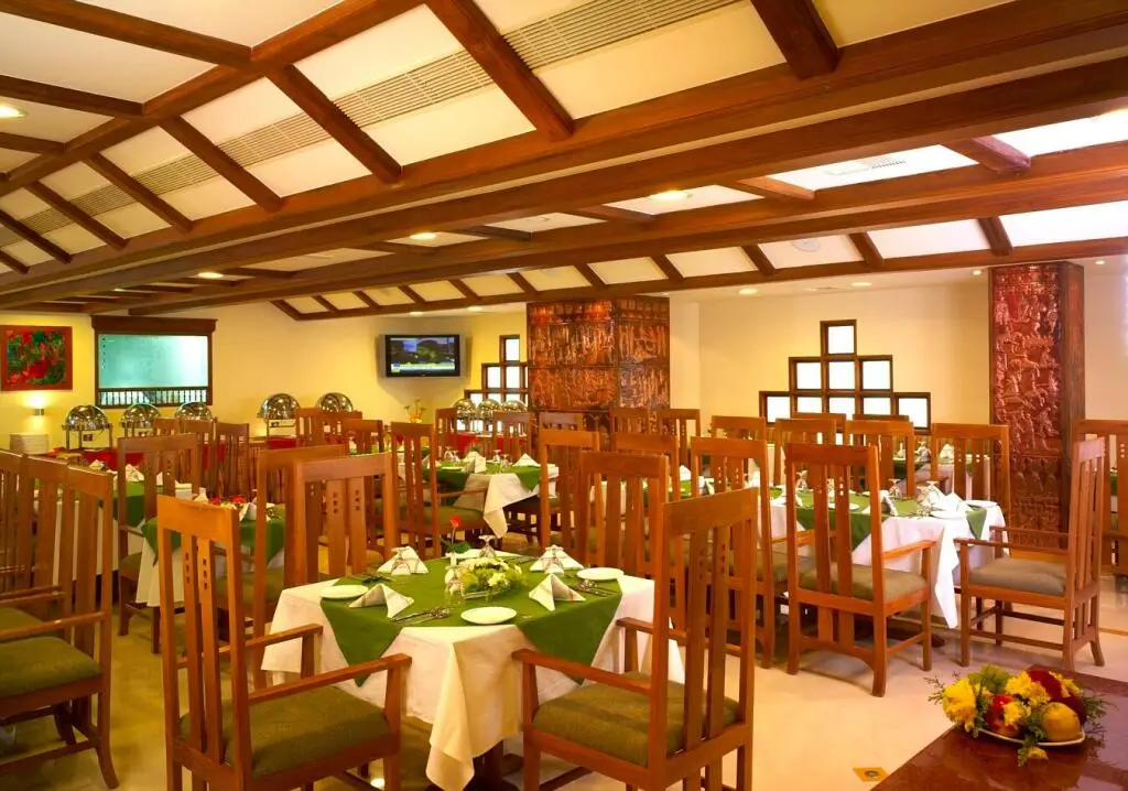 Коллам: Nani Hotel