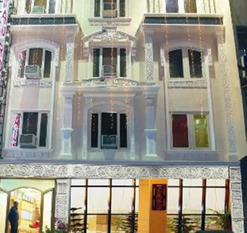 Hotel TJS Royale — фото 1