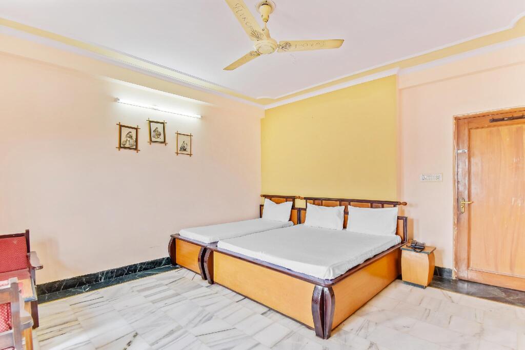 Джайпур: SPOT ON 3054 Hotel New Center Point