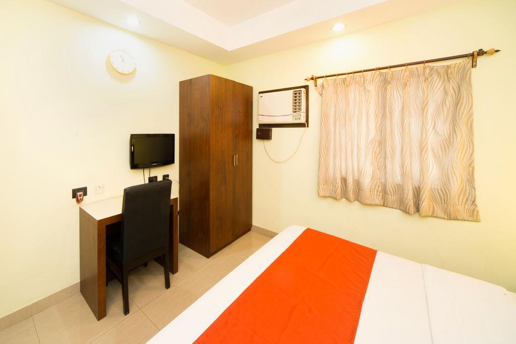 Колката: Hotel Bhammar's Inn- A Pure Veg