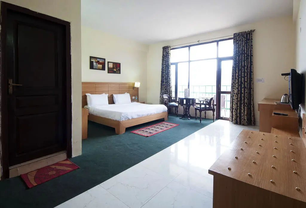 Куфри: The Ayali Fernhill Resort, Chail