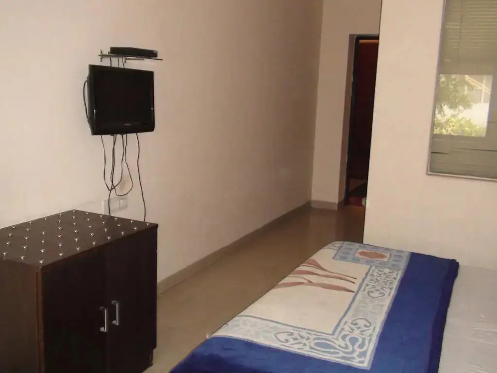 Нью-Дели: The Hospitality Home Bed & Breakfast