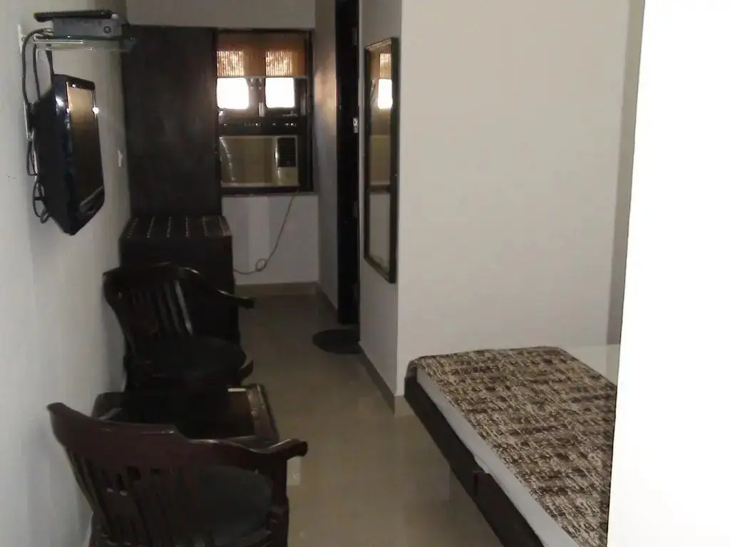 Нью-Дели: The Hospitality Home Bed & Breakfast