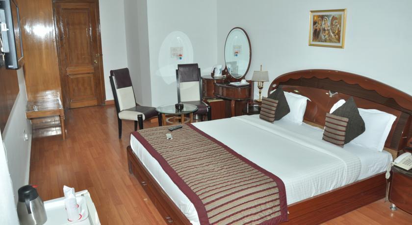 Гуруграм: Kshitij Hotel Royale