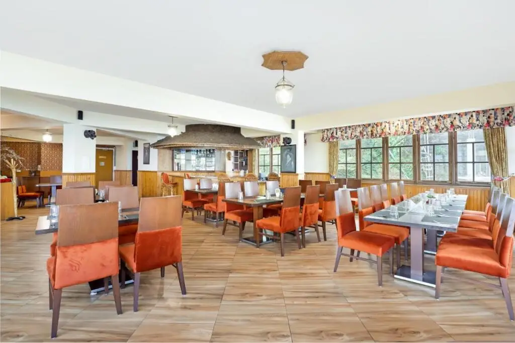 Пеллинг: Summit Newa Regency