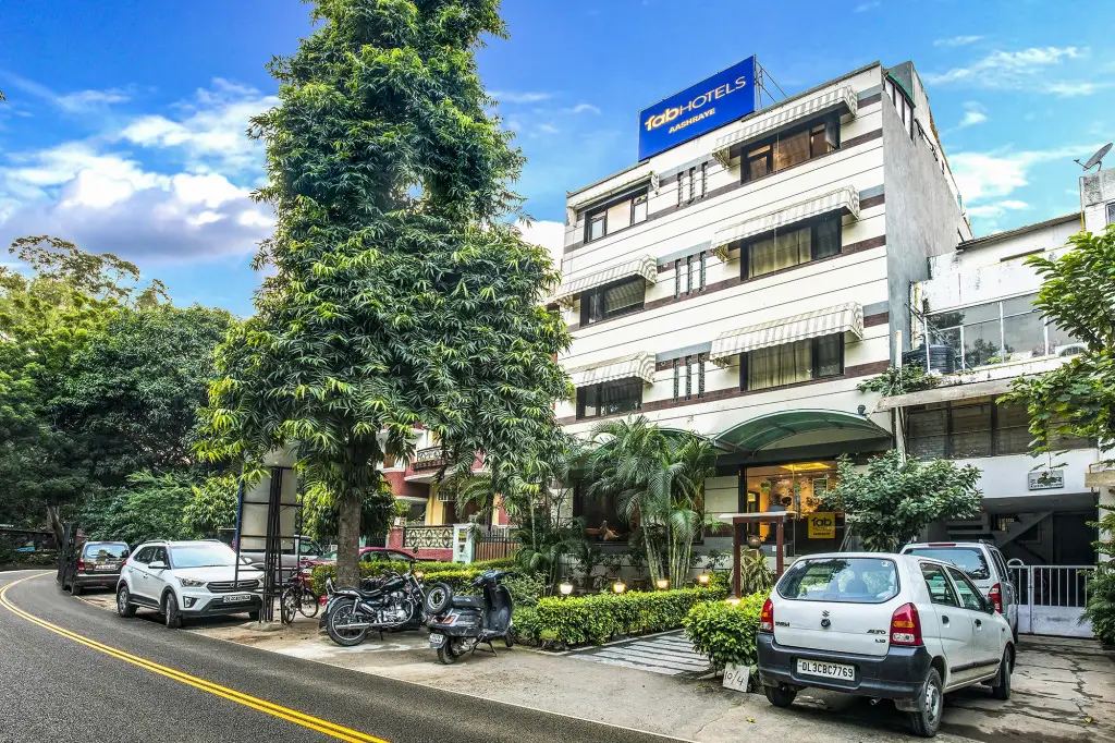 Нью-Дели: FabHotel Aashraye