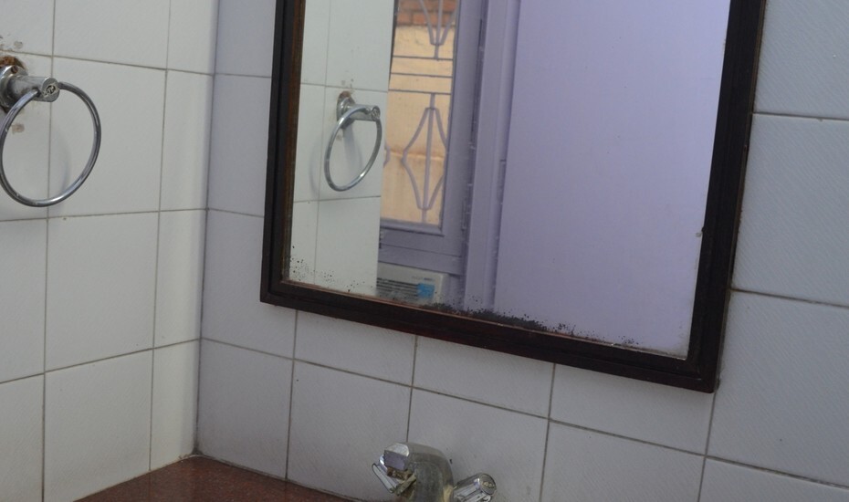 Лакхнау: Hotel Charans International