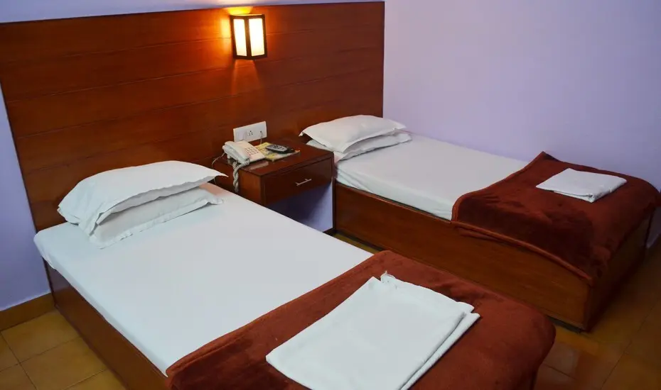 Лакхнау: Hotel Charans International
