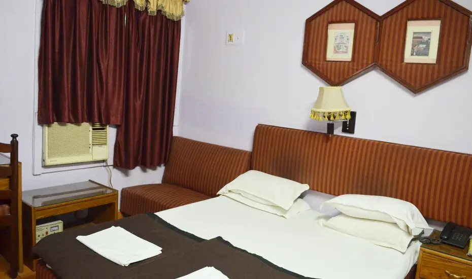 Лакхнау: Hotel Charans International