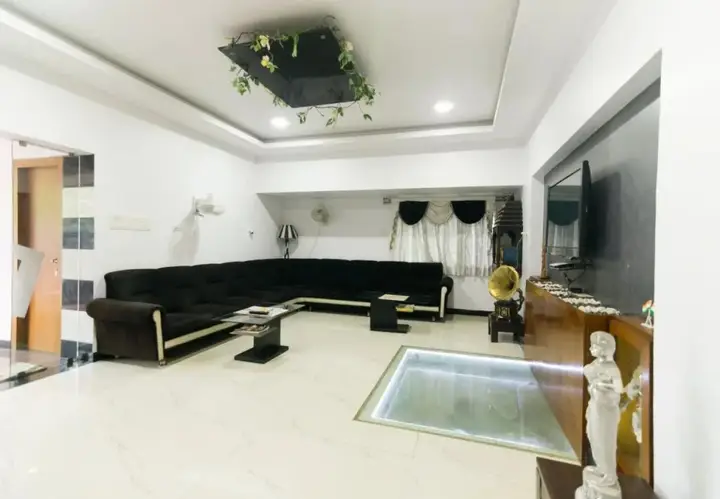 Висакхапатнам: White Villa
