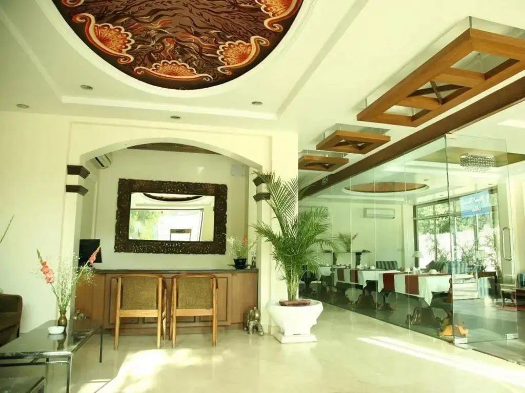 Нью-Дели: The Royal Residency Hotel