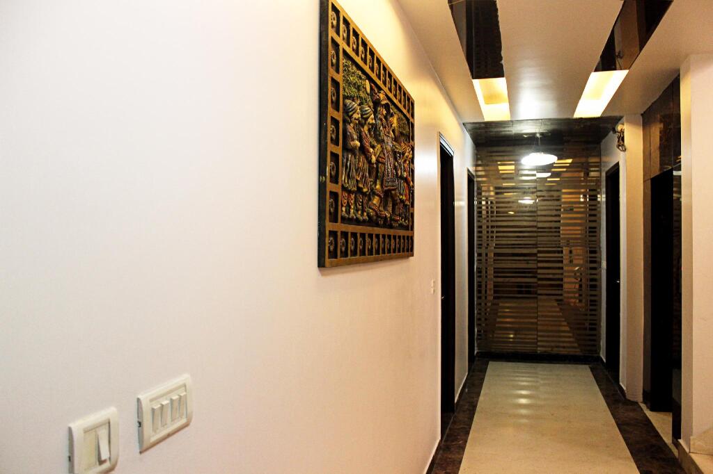 Нью-Дели: Hotel Yug Villa