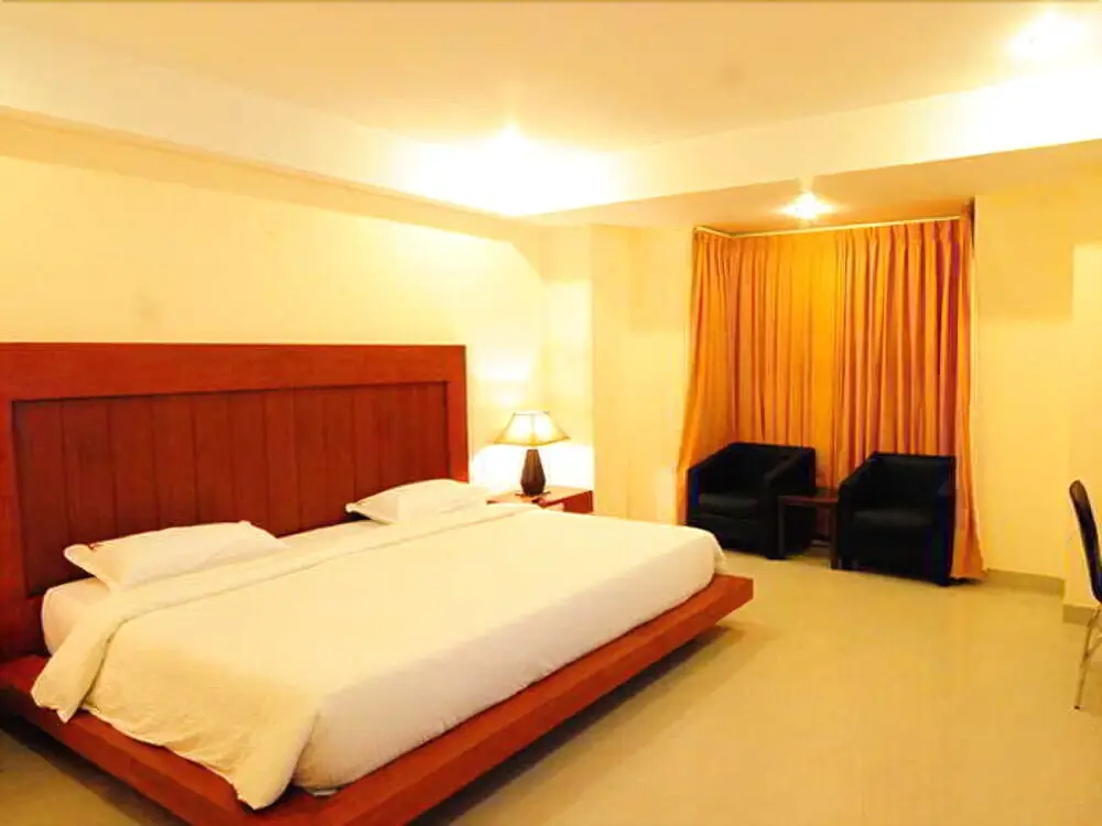 Майсур: KVC International Hotel