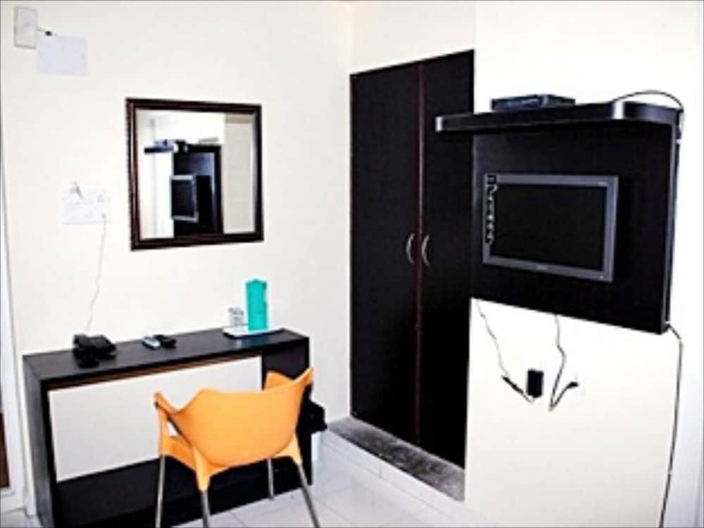 Бангалор: Maple Inn Budget Hotel