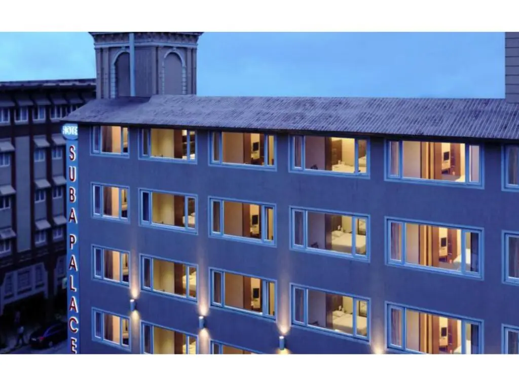 Мумбаи: Hotel Suba Palace