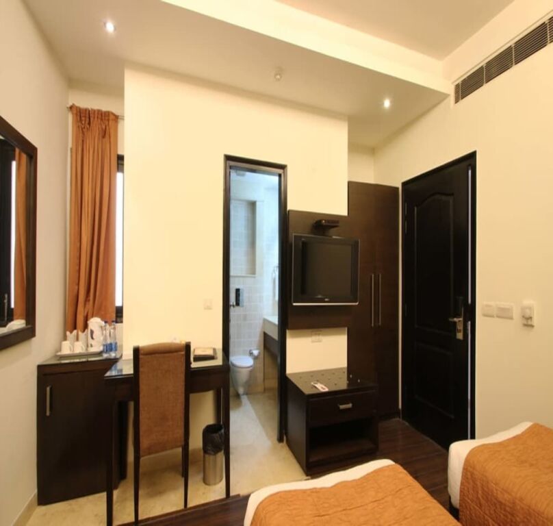 Нью-Дели: JHT Hotels