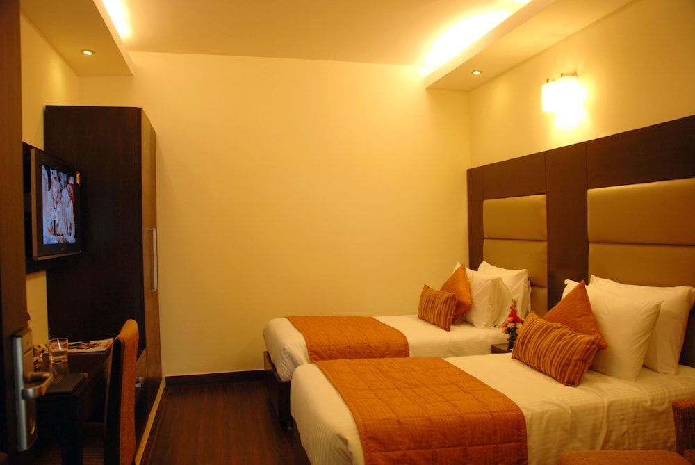 Нью-Дели: JHT Hotels