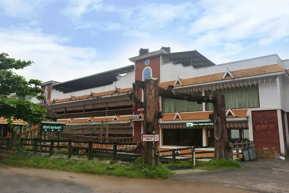 Кумили: Capital O 22876 Ranger Wood Nature Castle
