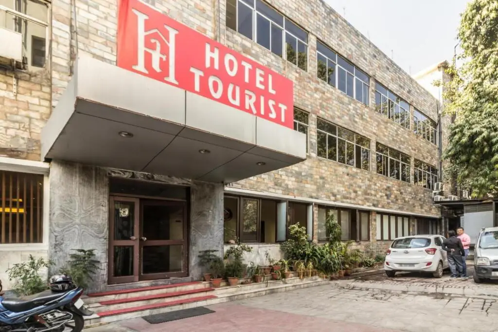 Нью-Дели: Hotel Tourist Deluxe