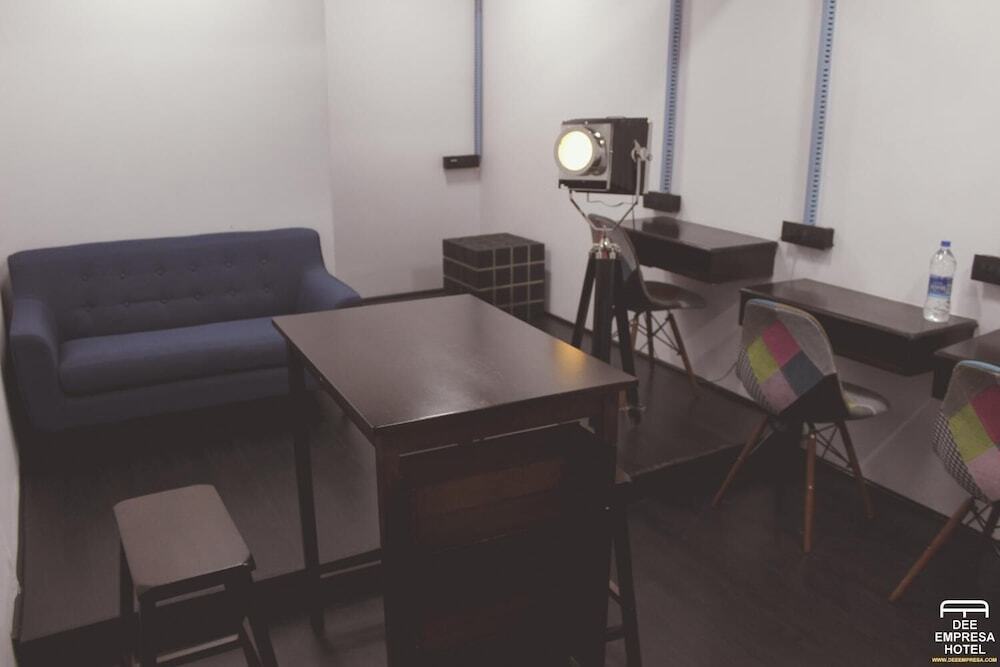 Колката: Dee Empresa Hotel