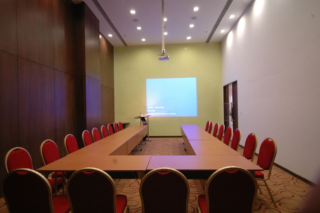 Keys Select by Lemon Tree Hotels, Ludhiana — фото 1