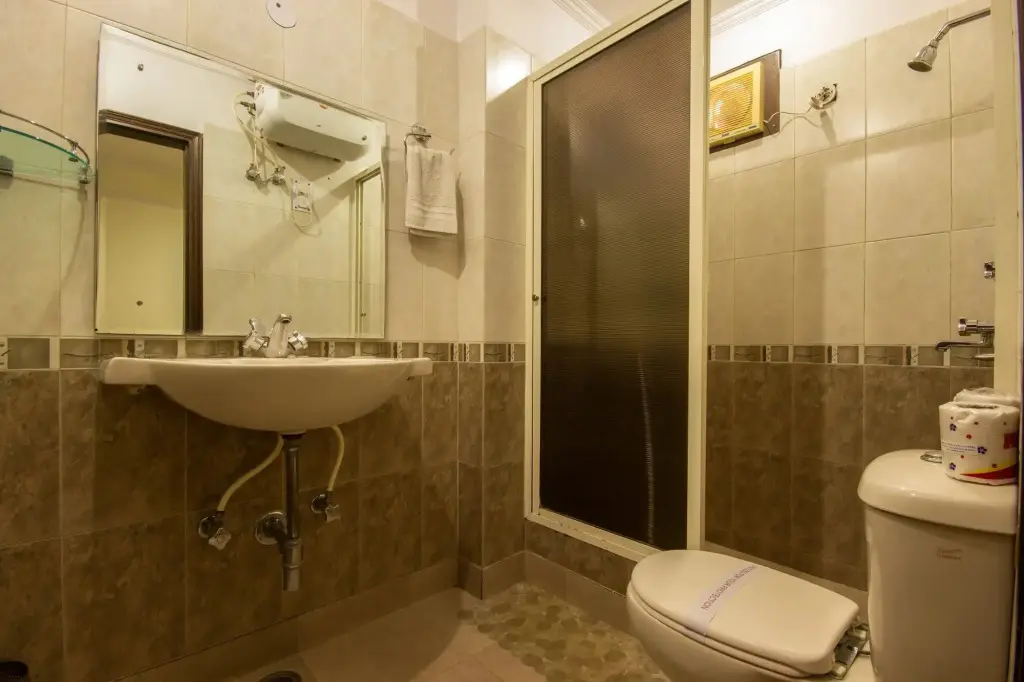 Нью-Дели: Hotel Grand Park Inn
