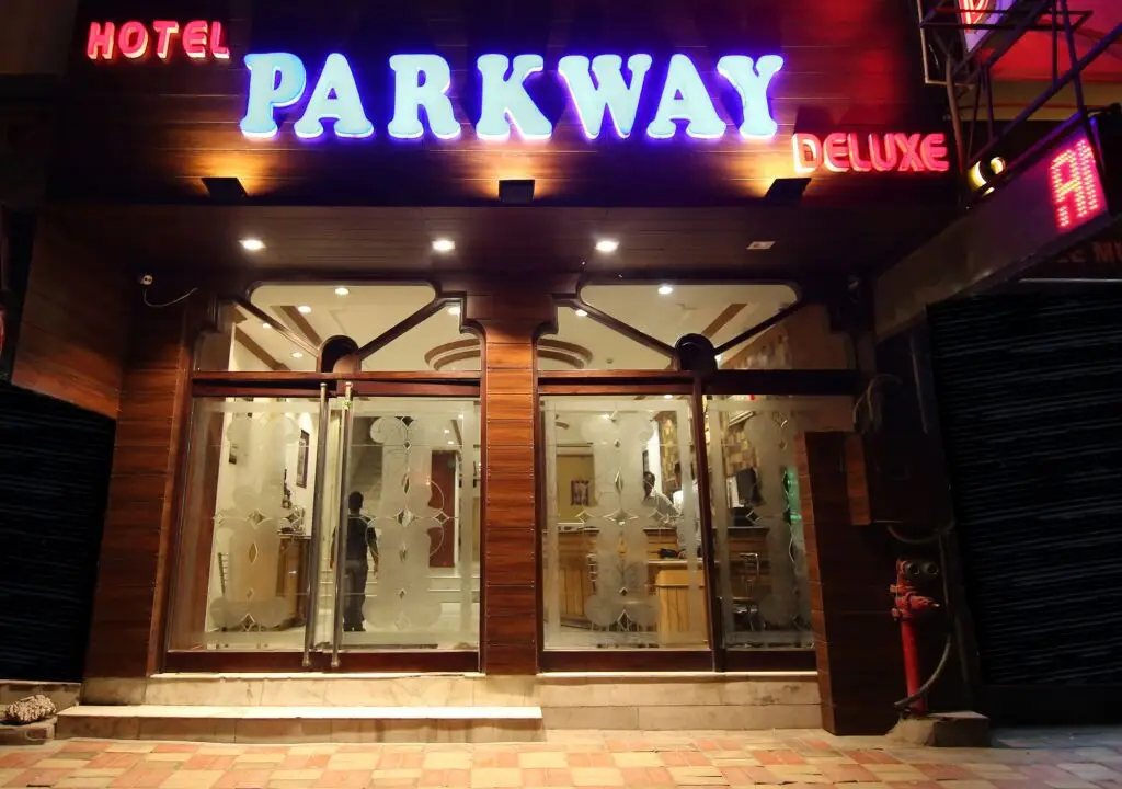 Нью-Дели: Hotel Parkway Deluxe
