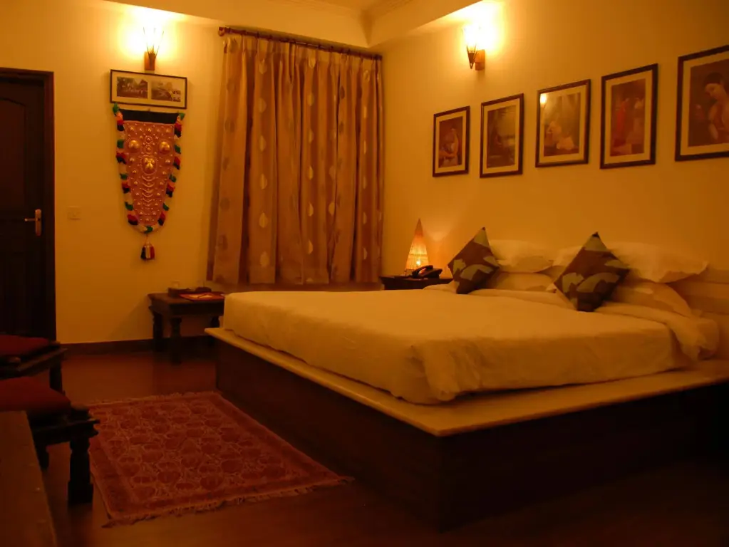 Нью-Дели: Shanti Home