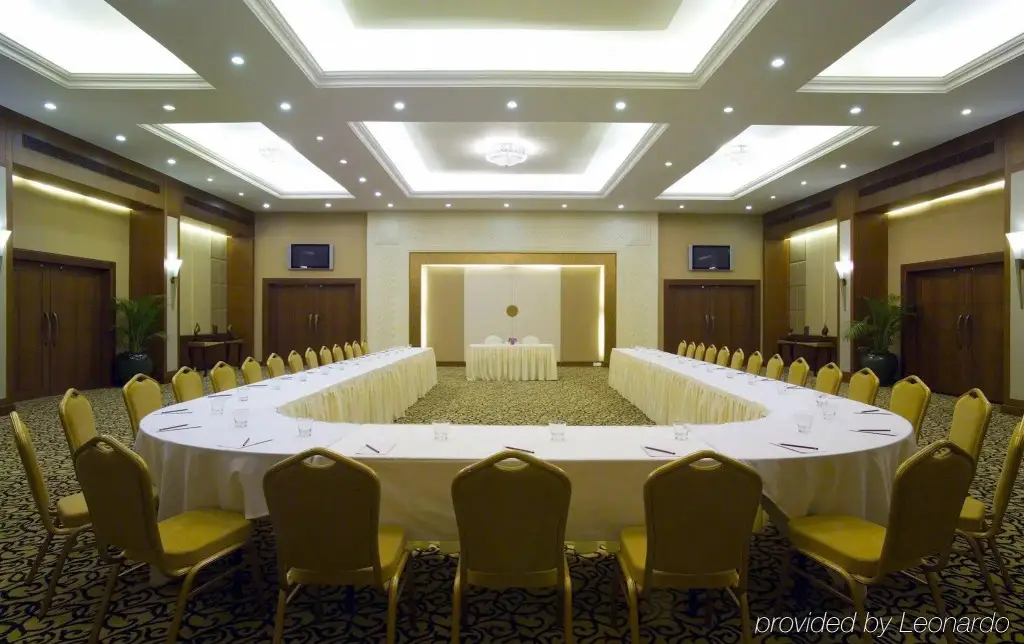 Ченнаи: The Elite Grand
