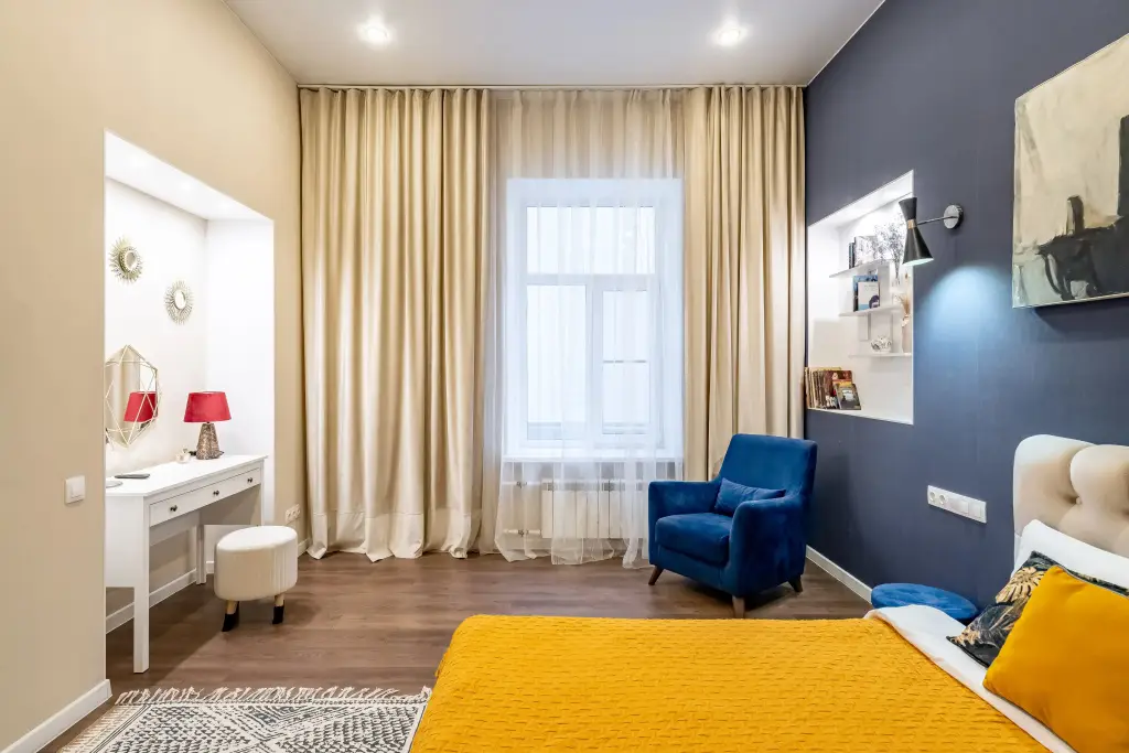 Санкт-Петербург: Апартаменты Sergeew Apartments 2-х комнатный апартамент у Английской набережной