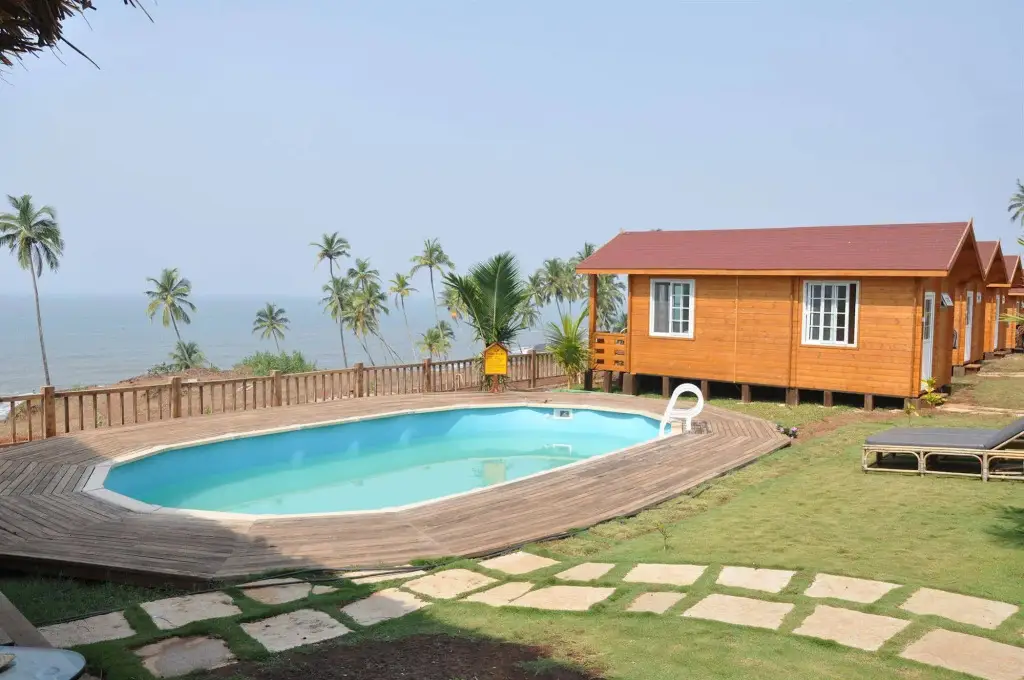 Вагатор: Ozran Heights Beach Resort