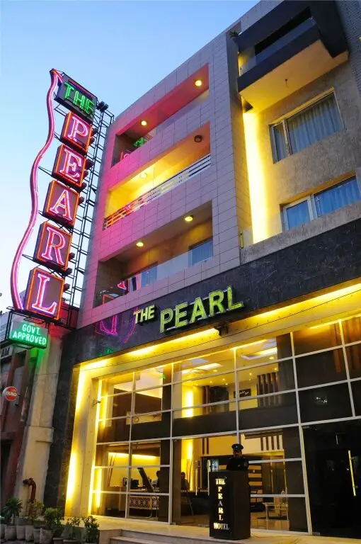Hotel The Pearl - Newly Renovated in City Centre — фото 1