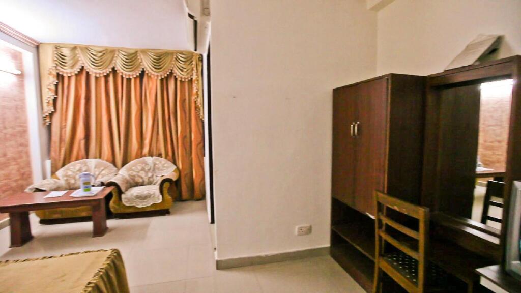 Лакхнау: Hotel Mandakini Saket Regency