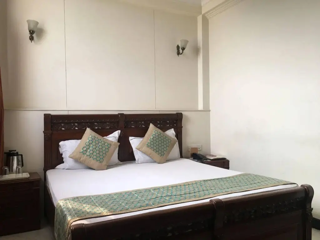 Нью-Дели: Hotel Ajanta