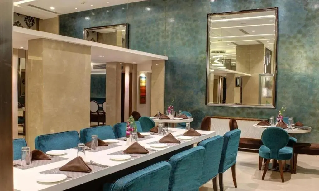 Мумбаи: The Sahil Hotel