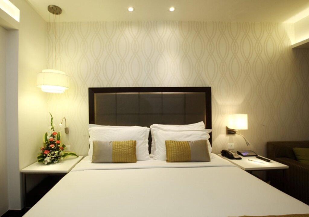 Мумбаи: The Sahil Hotel