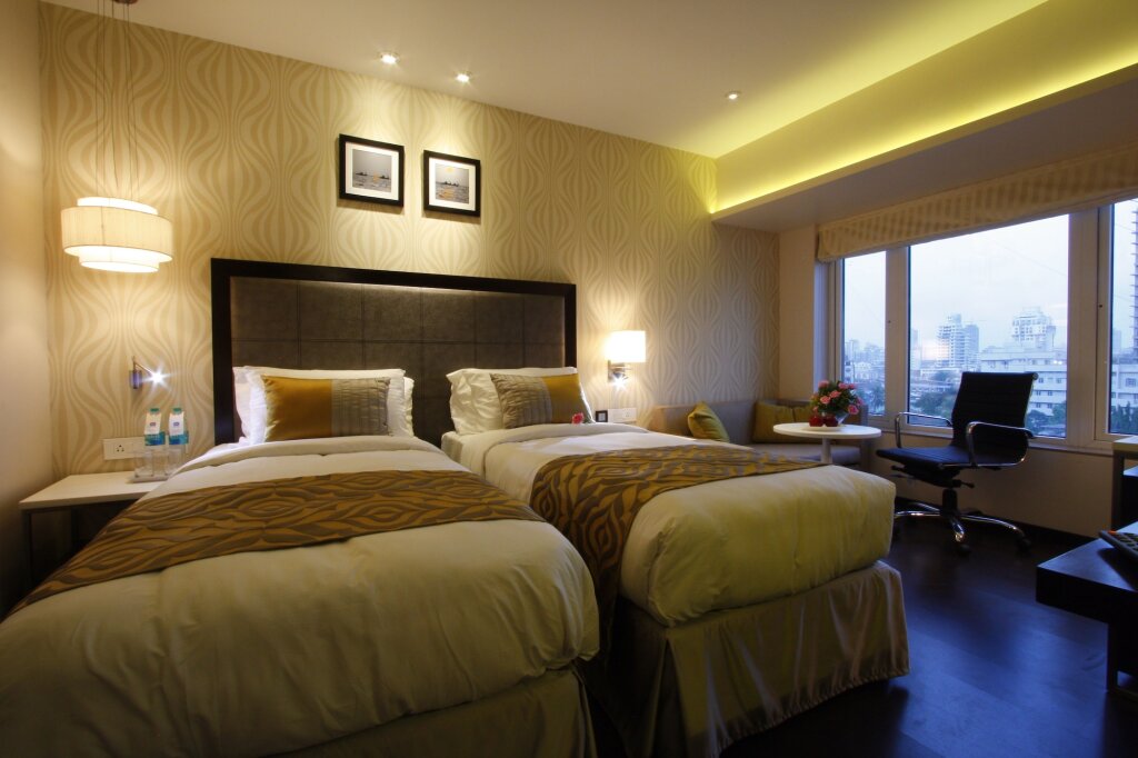 Мумбаи: The Sahil Hotel