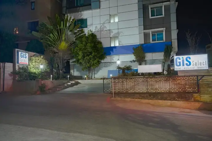 Хидерабад: Gis Select Banjara Hills