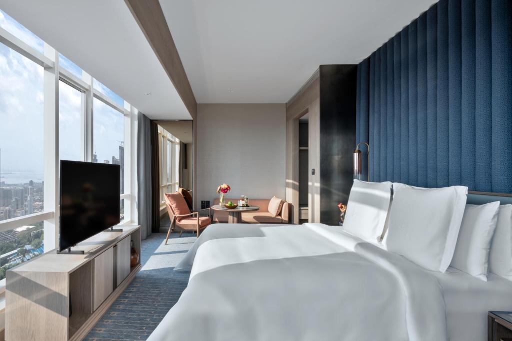 Отель Four Seasons Hotel Mumbai — фото 1
