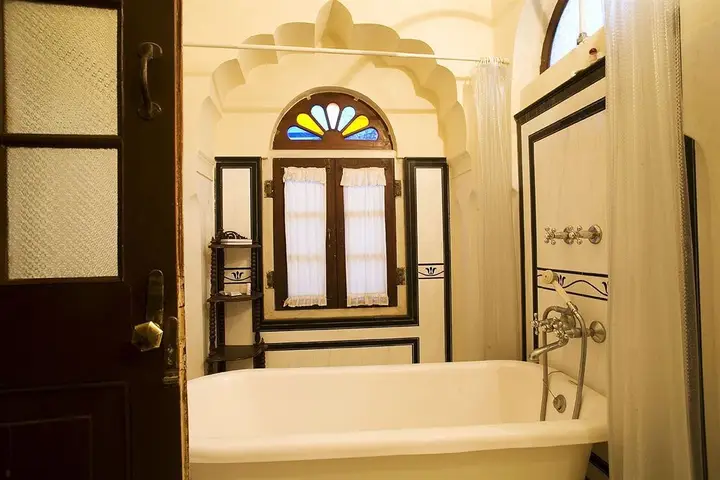 Джайпур: Naila Bagh Palace